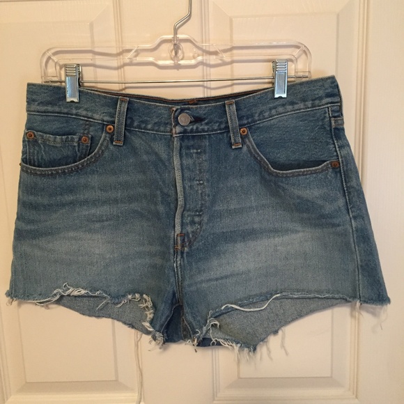 Levi's 501 Jean Shorts Size 29 - Picture 1 of 4